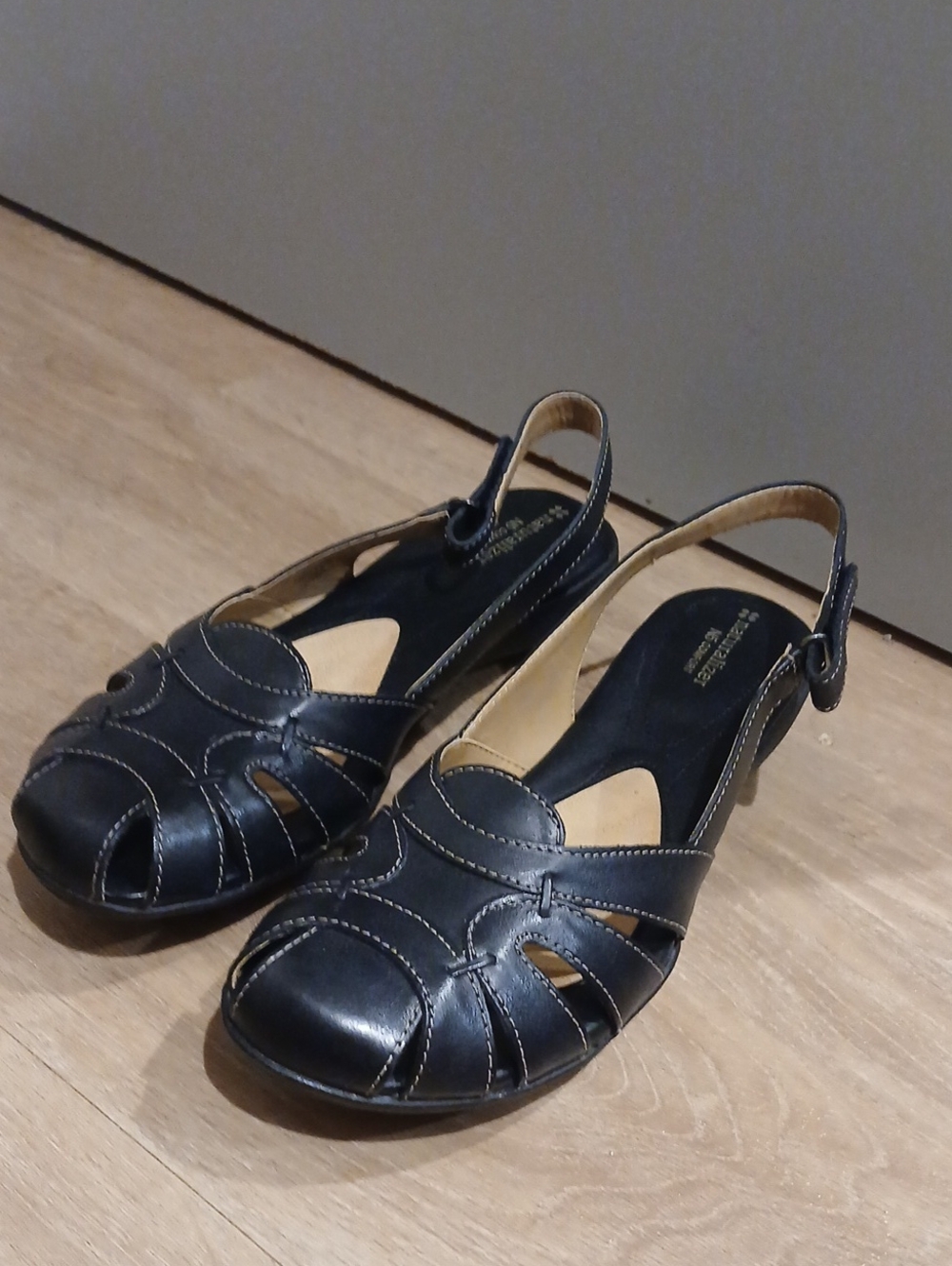 NIB Naturalizer CYrus Black Leather Cutout Slingback Mules Size 11N